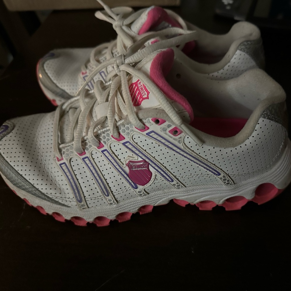 K Swiss tubes